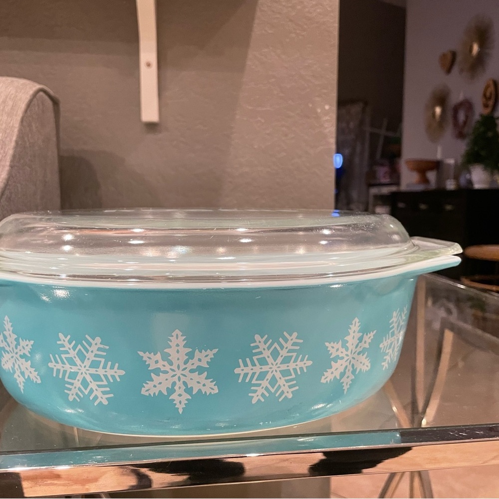 Pyrex - Picture 3 of 3